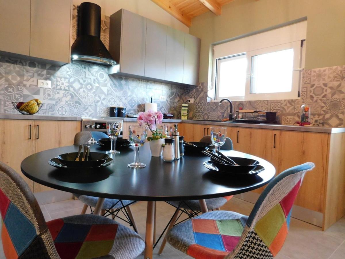 M & M House Villa Agia  Luaran gambar
